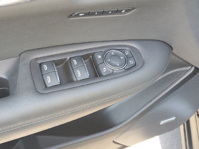 Certified 2024 Cadillac XT6 Premium Luxury w/ LPO, Floor Liner Package AWD/4WD image 11
