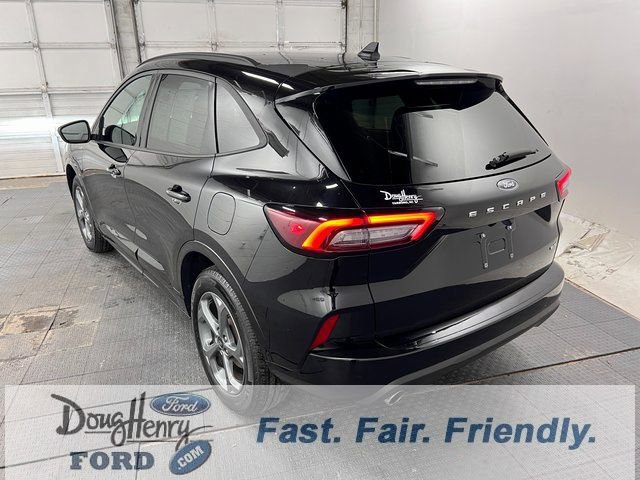 Used 2024 Ford Escape ST-Line image 5