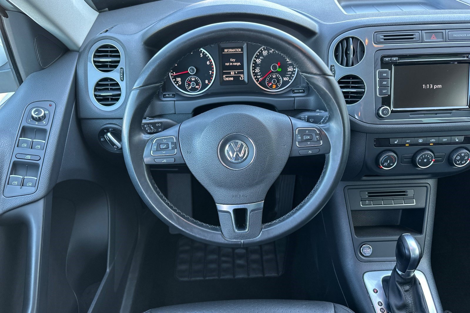 Used 2015 Volkswagen Tiguan S FWD image 31