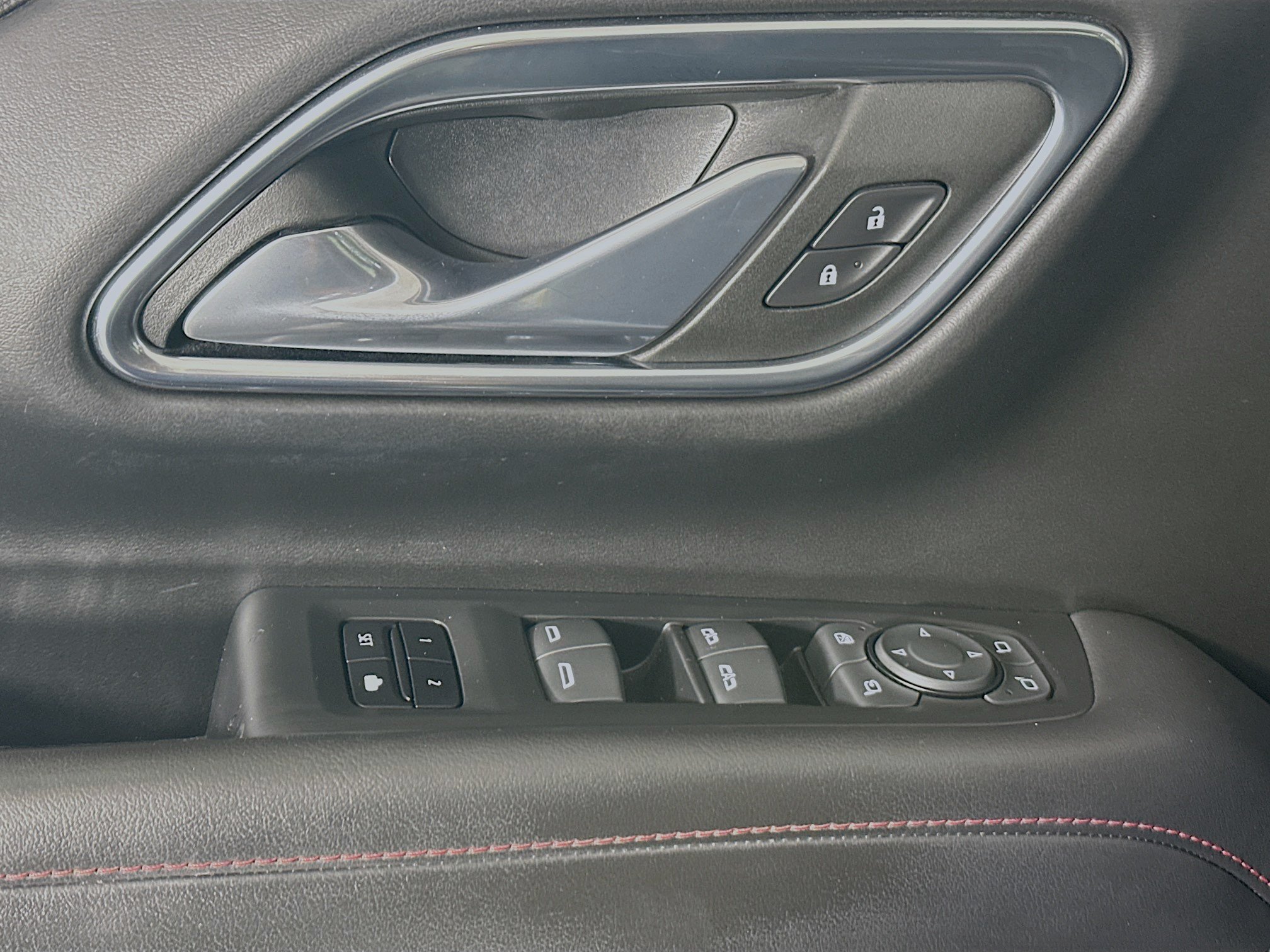 Used 2023 Chevrolet Tahoe RST w/ Luxury Package RWD image 14