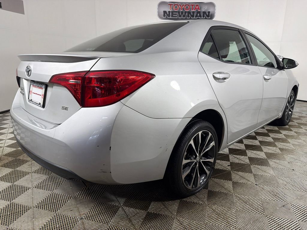 Used 2019 Toyota Corolla SE FWD image 3
