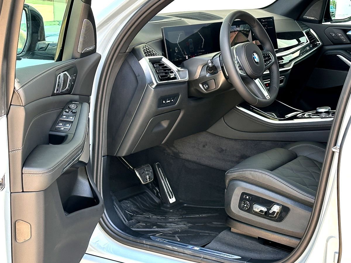 New 2026 BMW X5 sDrive40i w/ M Sport Package image 10