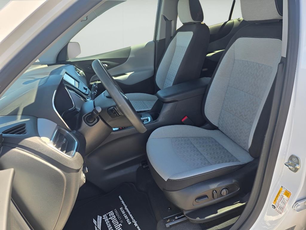 Used 2023 Chevrolet Equinox LS image 26