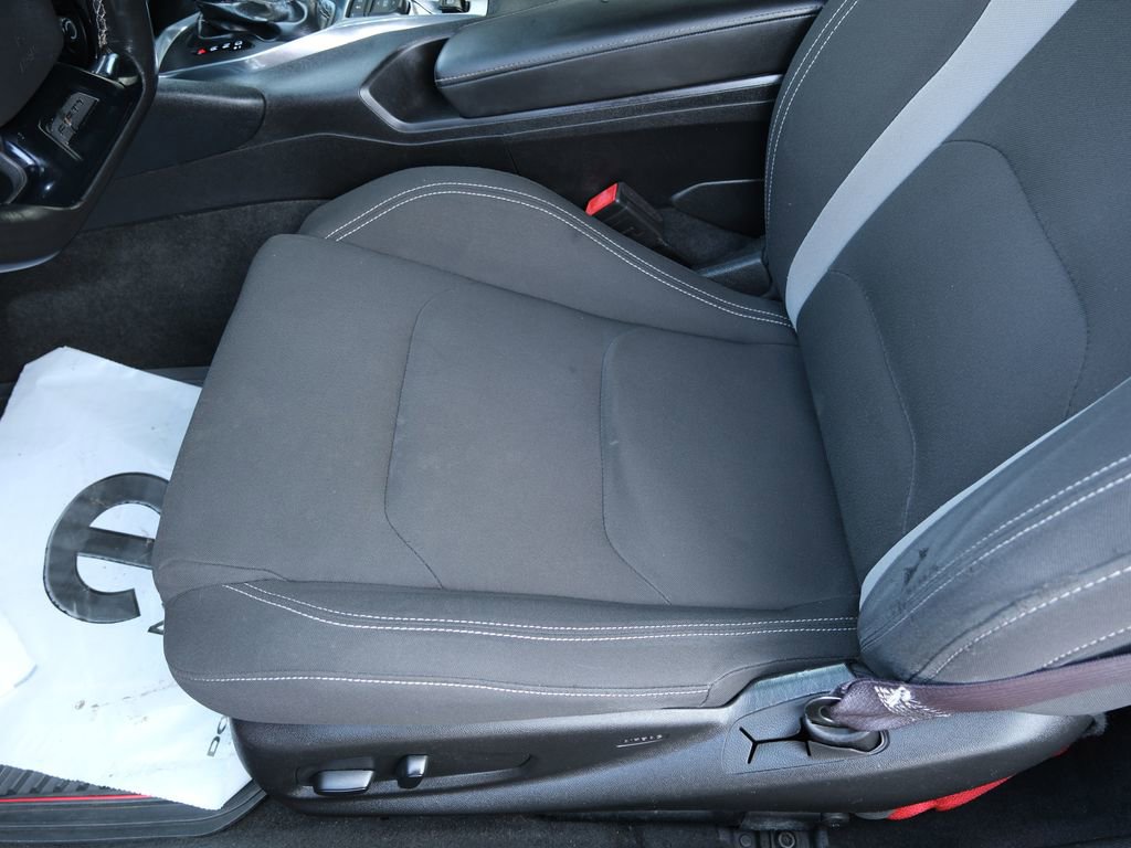 Used 2017 Chevrolet Camaro LT RWD image 23