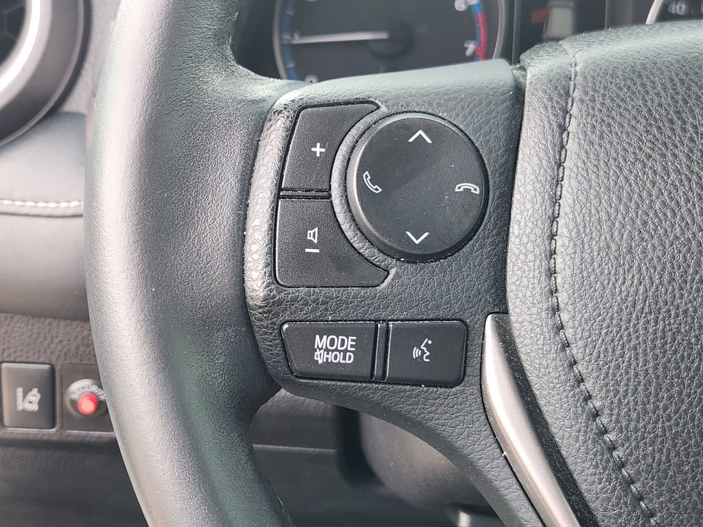 Used 2018 Toyota RAV4 XLE FWD image 29