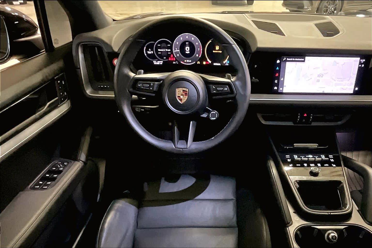 Used 2024 Porsche Cayenne image 5
