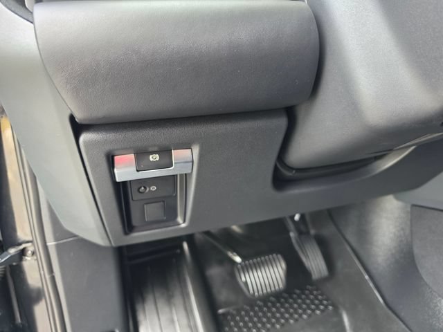 Used 2022 Land Rover Defender 110 X-Dynamic HSE AWD/4WD image 22