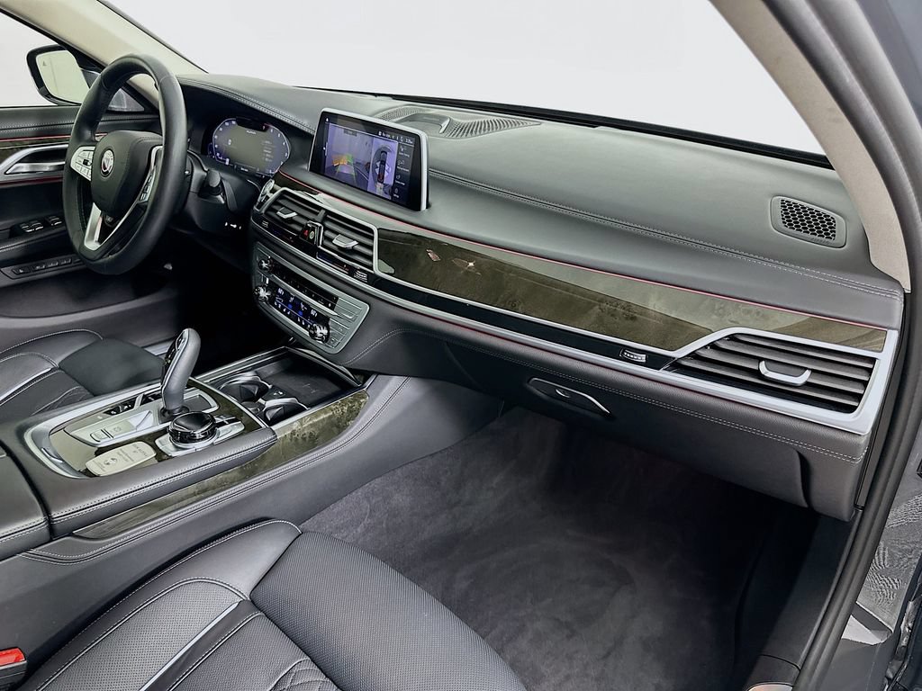 Used 2021 BMW ALPINA B7 xDrive AWD/4WD image 30