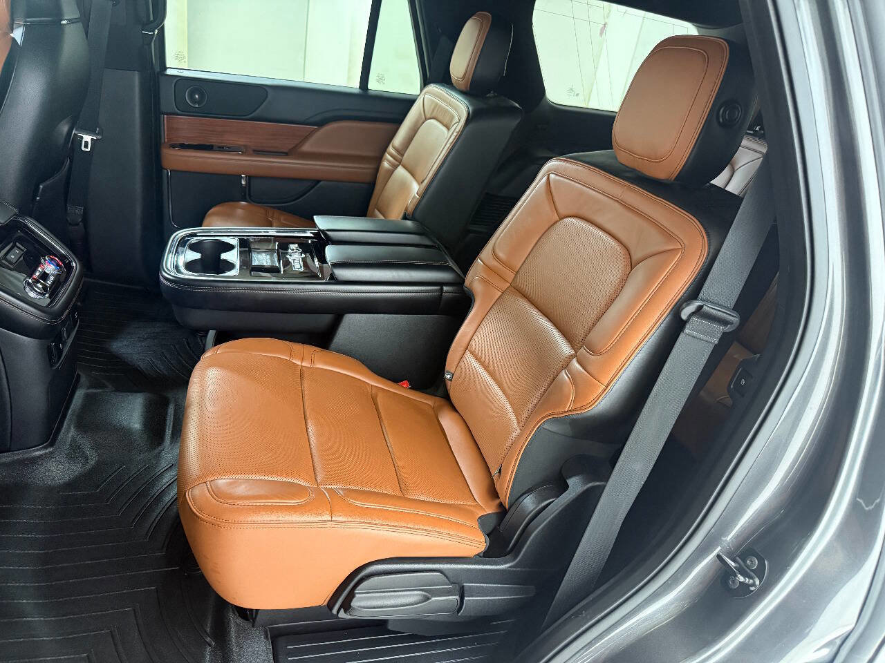Used 2018 Lincoln Navigator Reserve w/ Technology Package image 49