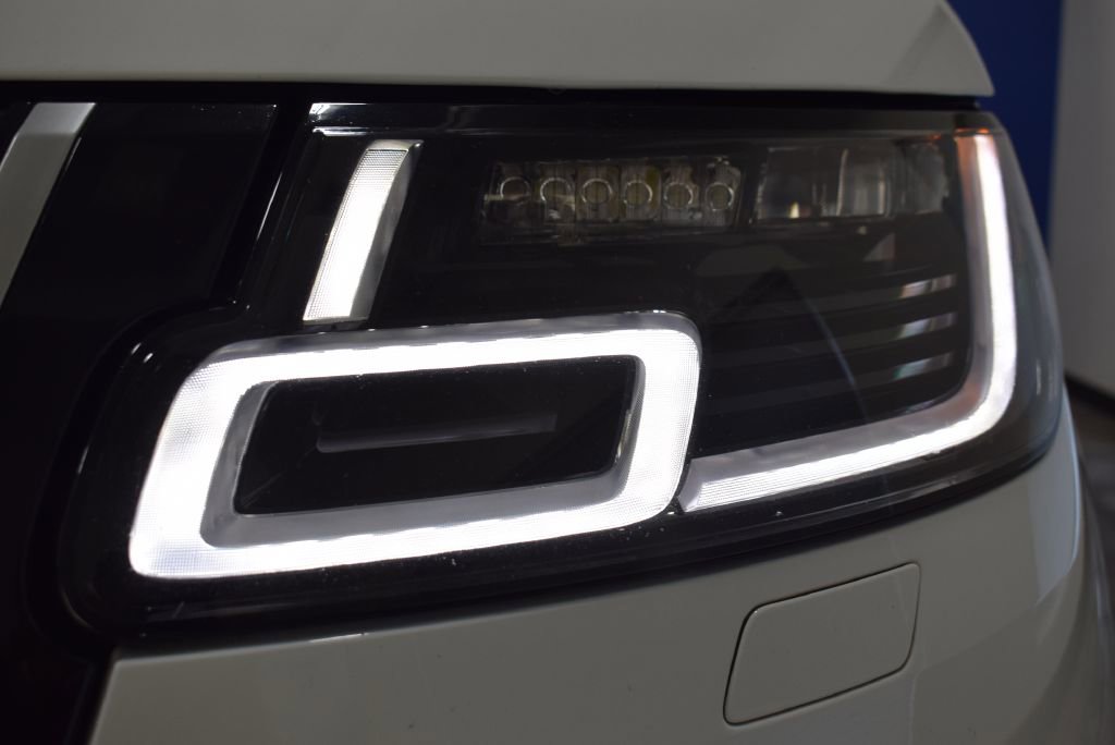 Used 2019 Land Rover Range Rover HSE image 39