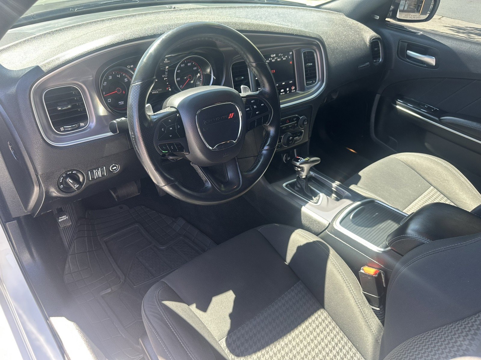 Used 2019 Dodge Charger GT image 19