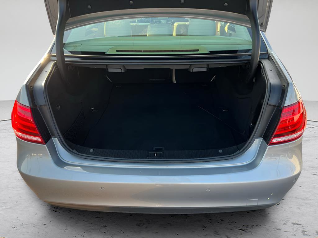 Used 2015 Mercedes-Benz E 350 4MATIC Sedan image 23