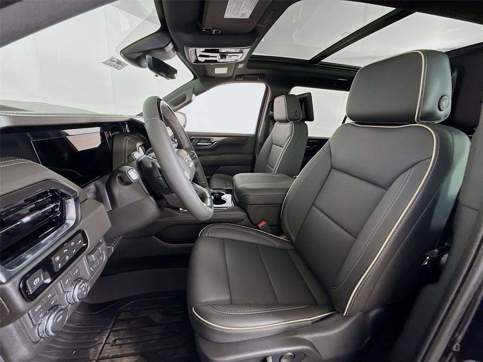 New 2026 GMC Yukon XL Elevation w/ Elevation Premium Package AWD/4WD image 16