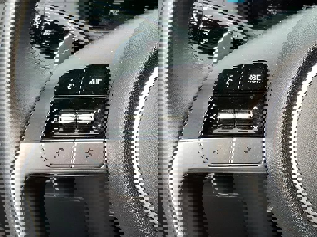 Used 2022 Hyundai Tucson Limited w/ Cargo Package image 18