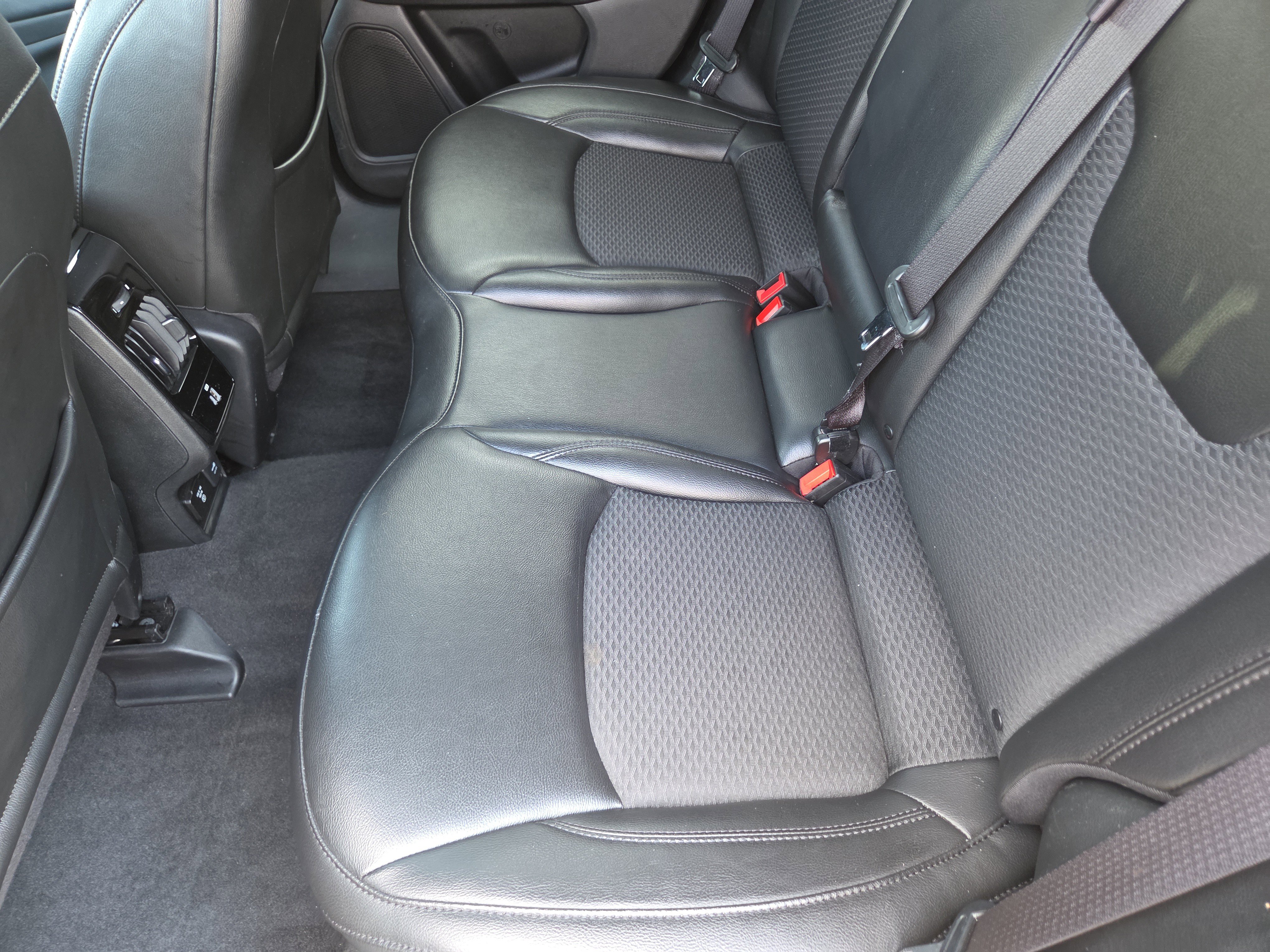 Used 2022 Jeep Compass Altitude w/ Convenience Group AWD/4WD image 22