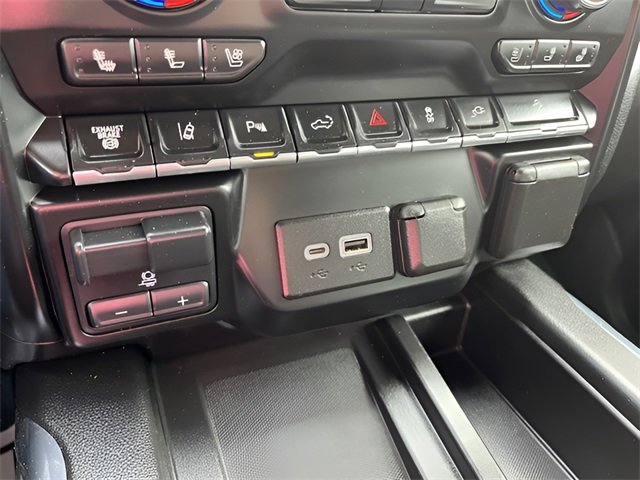 Used 2020 Chevrolet Silverado 2500 LTZ w/ LTZ Premium Package image 21