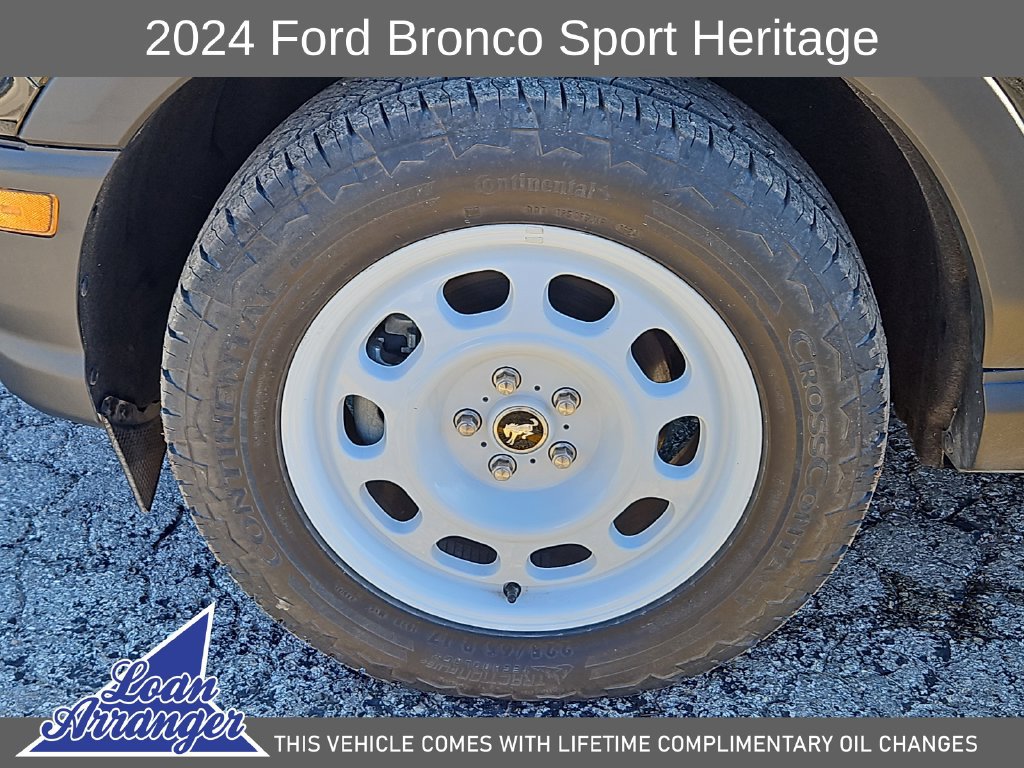 Used 2024 Ford Bronco Sport Heritage w/ Heritage Convenience Package AWD/4WD image 17