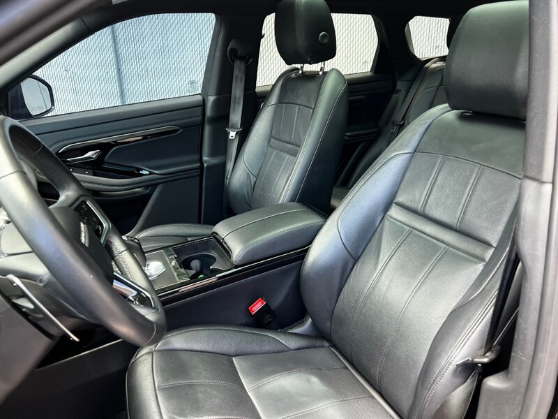 Used 2023 Land Rover Range Rover Evoque R-Dynamic SE AWD/4WD image 18