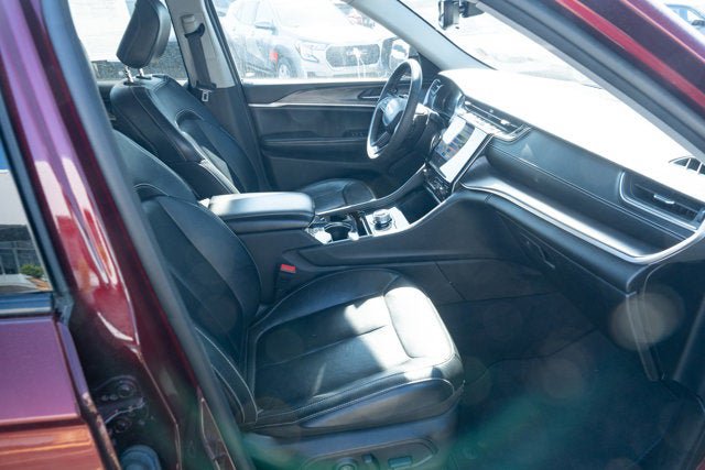 Certified 2023 Jeep Grand Cherokee Limited RWD image 40