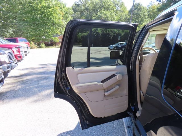 Used 2006 Ford Explorer Limited AWD/4WD image 11