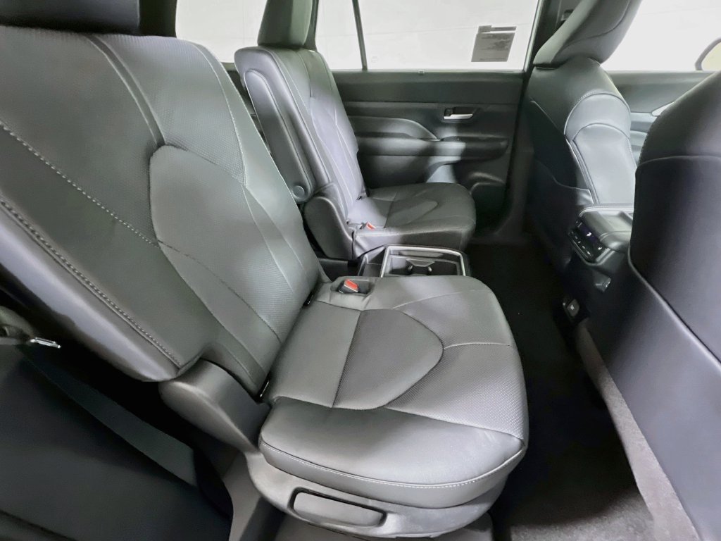 New 2026 Toyota Grand Highlander AWD Hybrid image 20