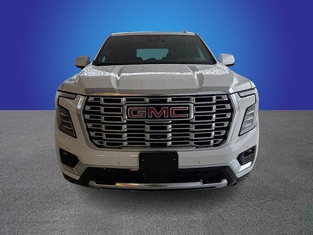 Used 2025 GMC Yukon Denali AWD/4WD image 2