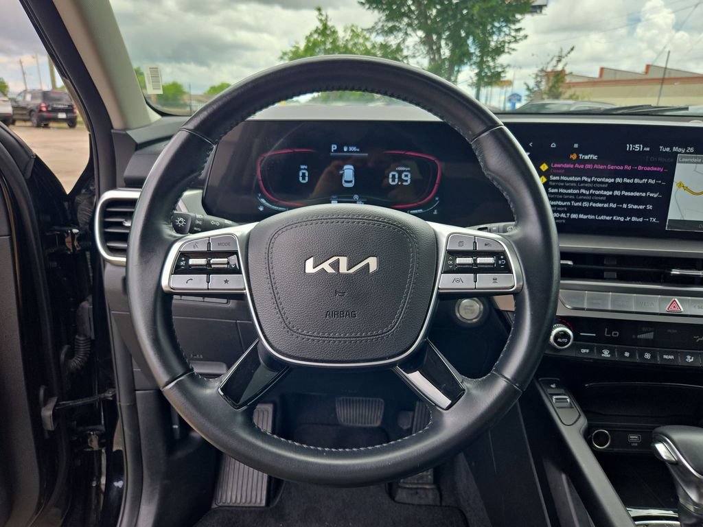 Used 2025 Kia Telluride S FWD image 22