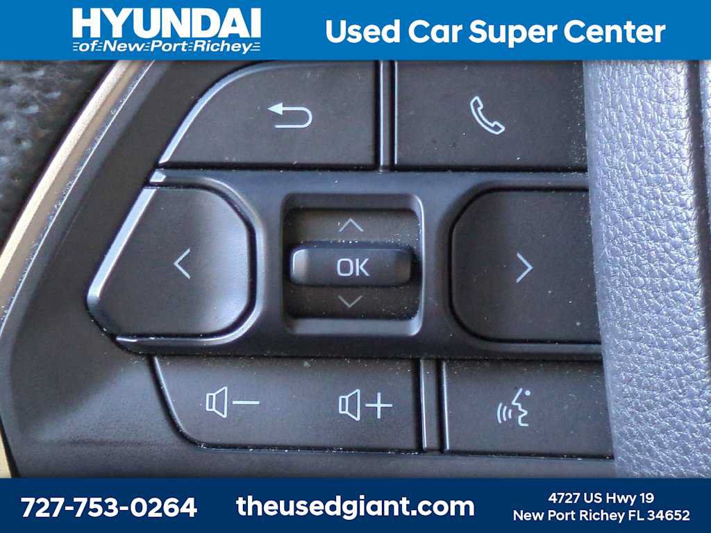 Used 2024 Toyota Tacoma SR5 w/ SR5 Upgrade Package RWD image 25
