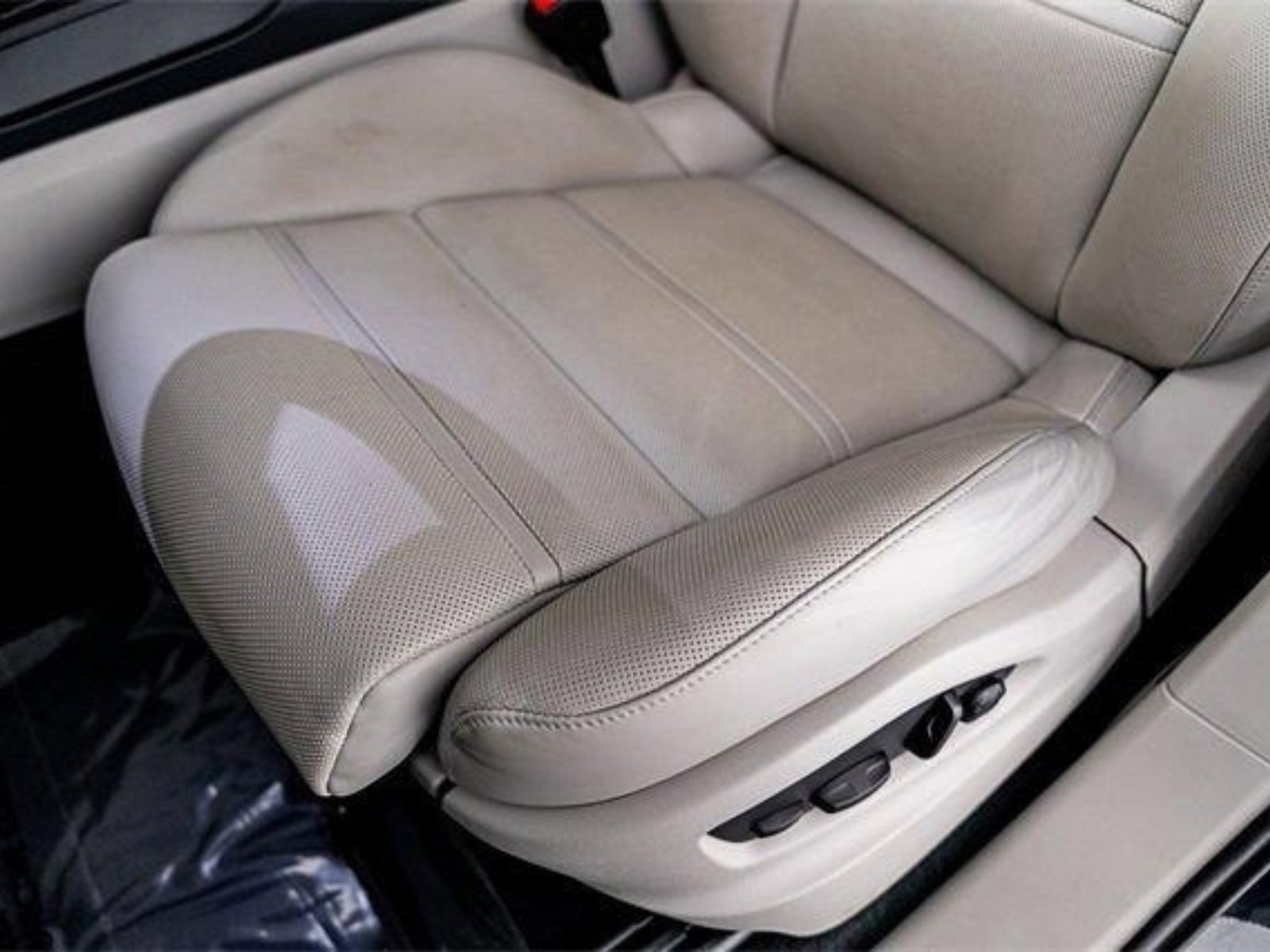 Used 2022 Porsche Cayenne S image 29