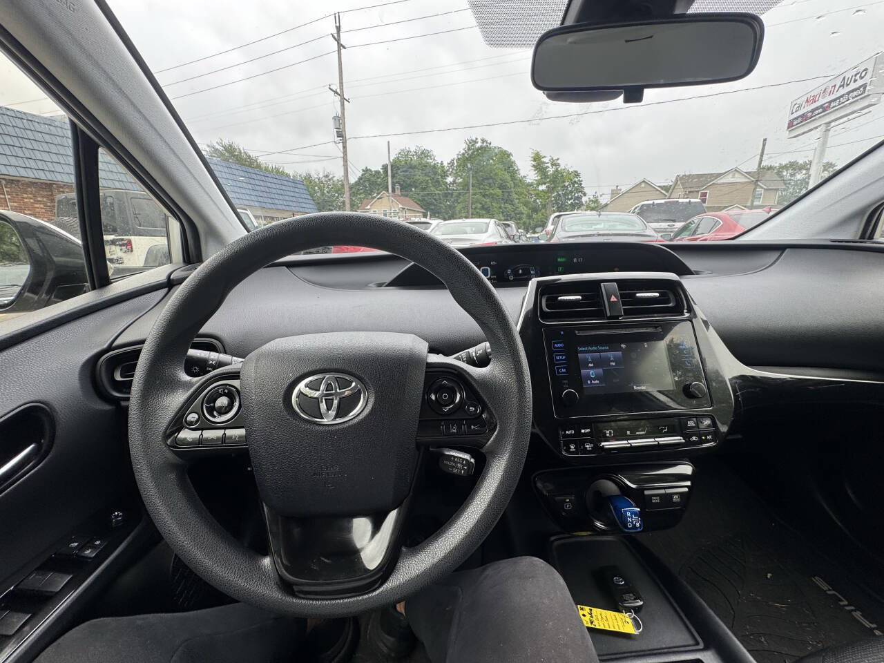 Used 2019 Toyota Prius LE AWD/4WD image 37