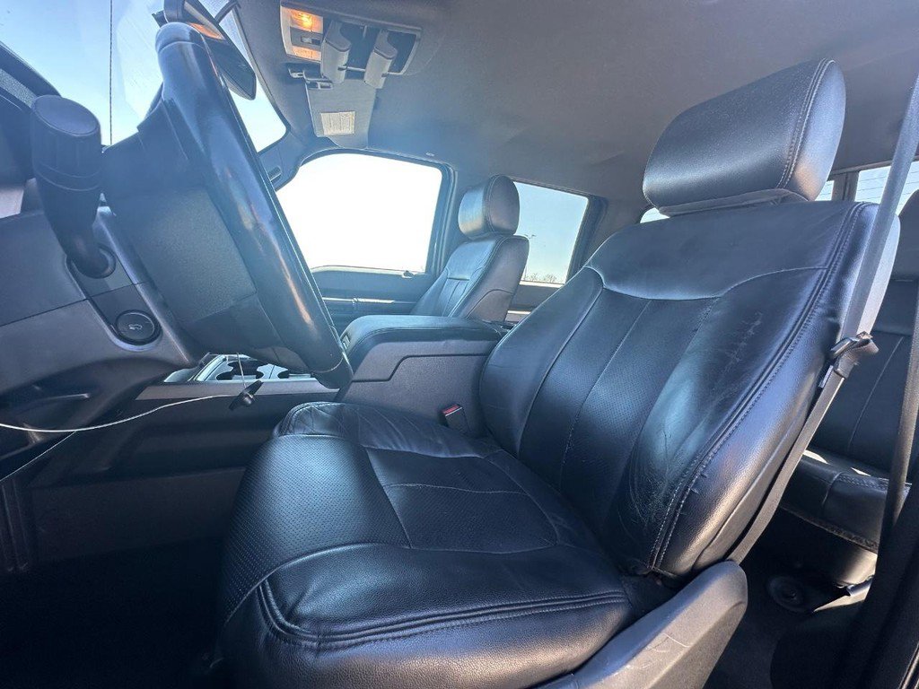 Used 2014 Ford F350 Lariat image 15