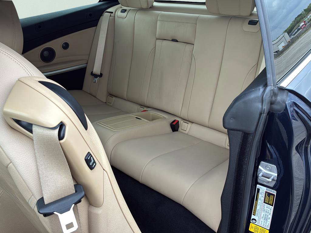 Used 2017 BMW 430i Convertible image 16