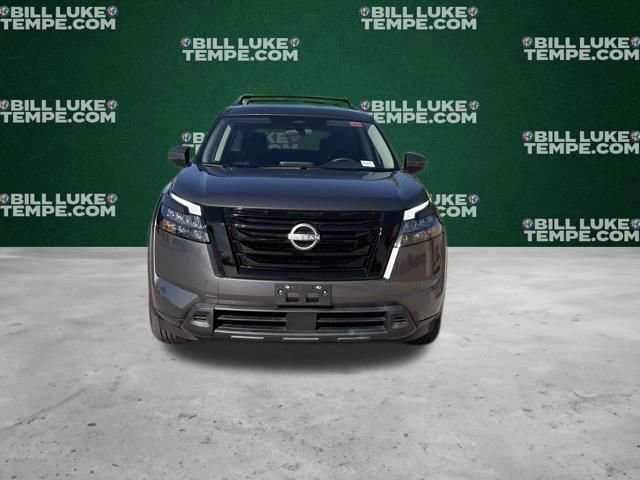 Used 2024 Nissan Pathfinder SV w/ Black Appearance Package image 4
