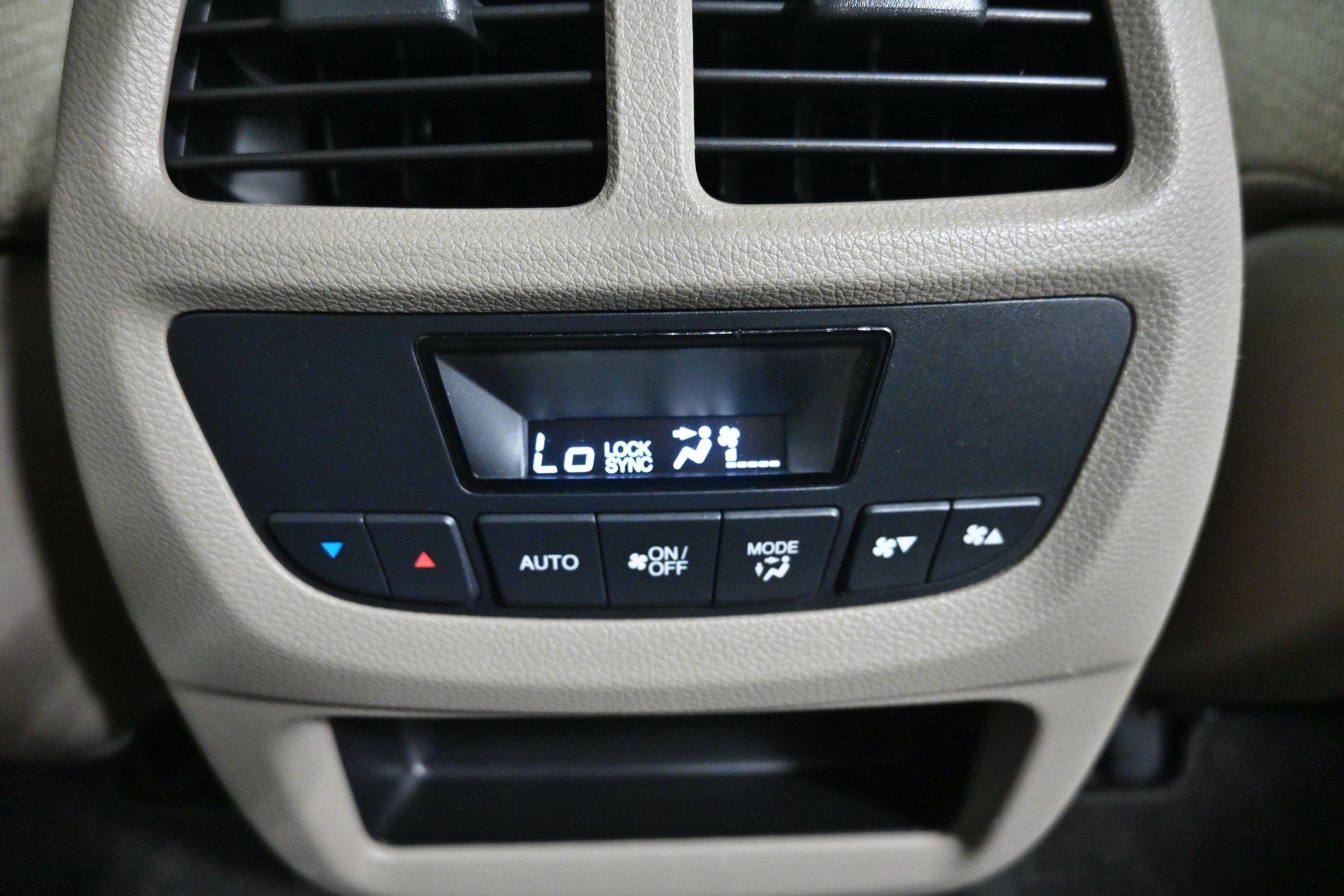Used 2018 Honda Pilot EX image 27
