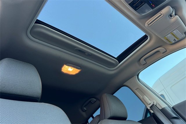 Used 2024 Subaru Crosstrek 2.0i Premium image 18