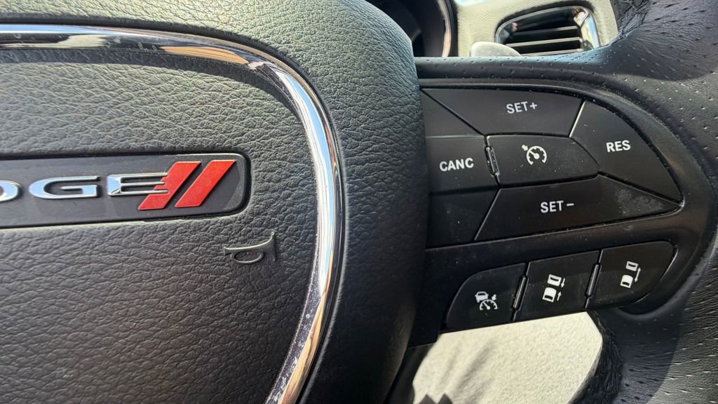 Used 2018 Dodge Durango GT w/ Technology Group AWD/4WD image 12