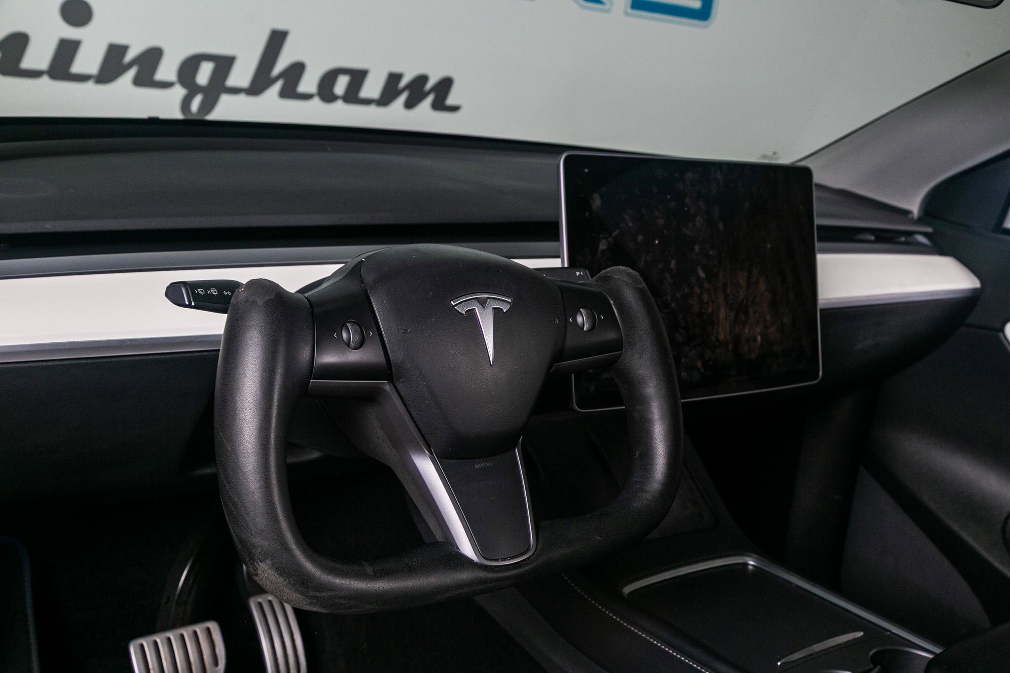 Used 2021 Tesla Model Y Performance image 10
