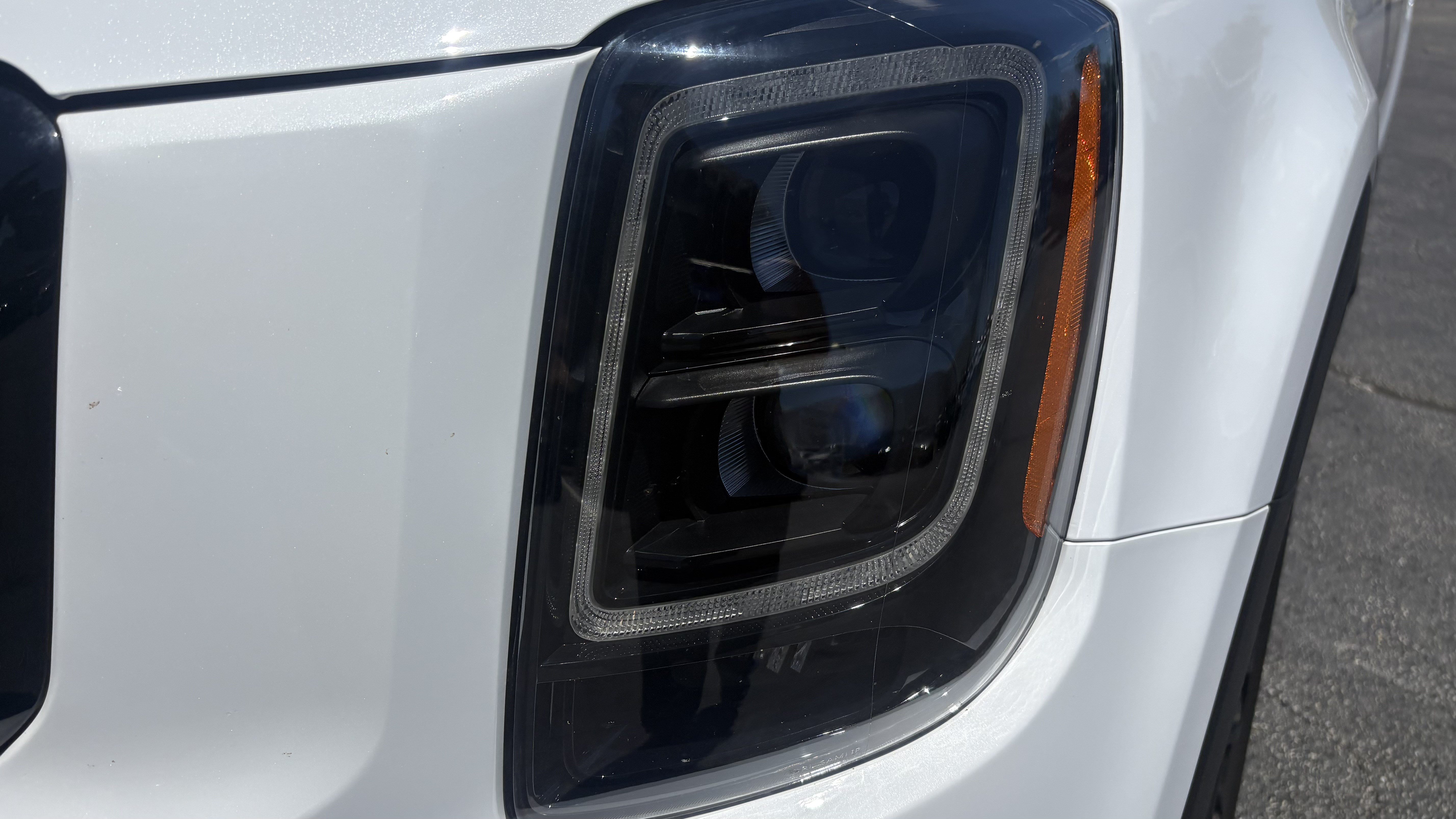 Used 2022 Kia Telluride SX w/ SX Prestige Package AWD/4WD image 6