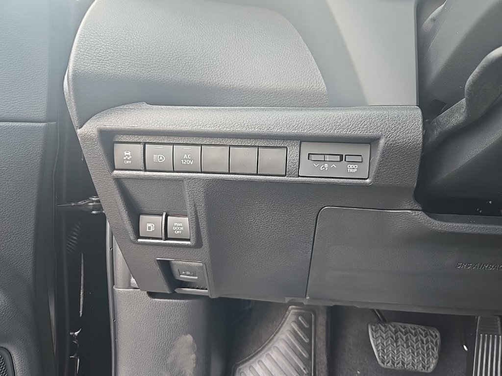 New 2026 Toyota Sienna XLE Woodland Edition AWD/4WD image 19