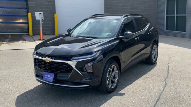 Used 2024 Chevrolet Trax LT FWD image 5