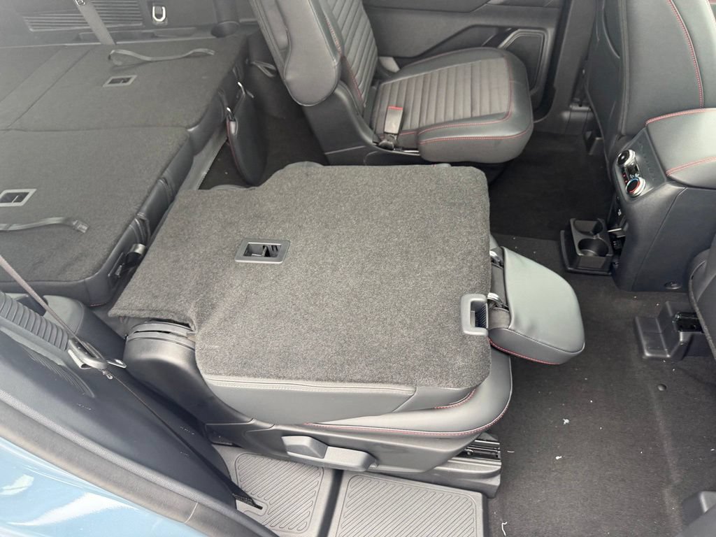New 2026 Ford Explorer ST-Line w/ ST-Line Street Pack AWD/4WD image 57