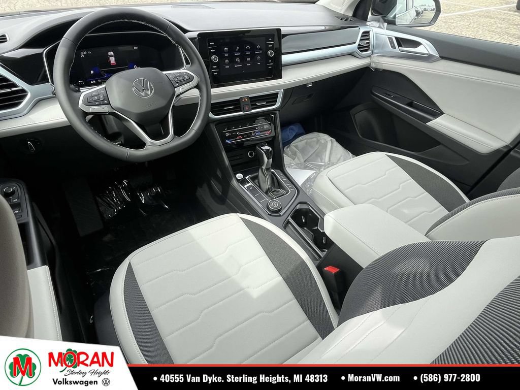 Used 2026 Volkswagen Taos SE AWD/4WD image 10