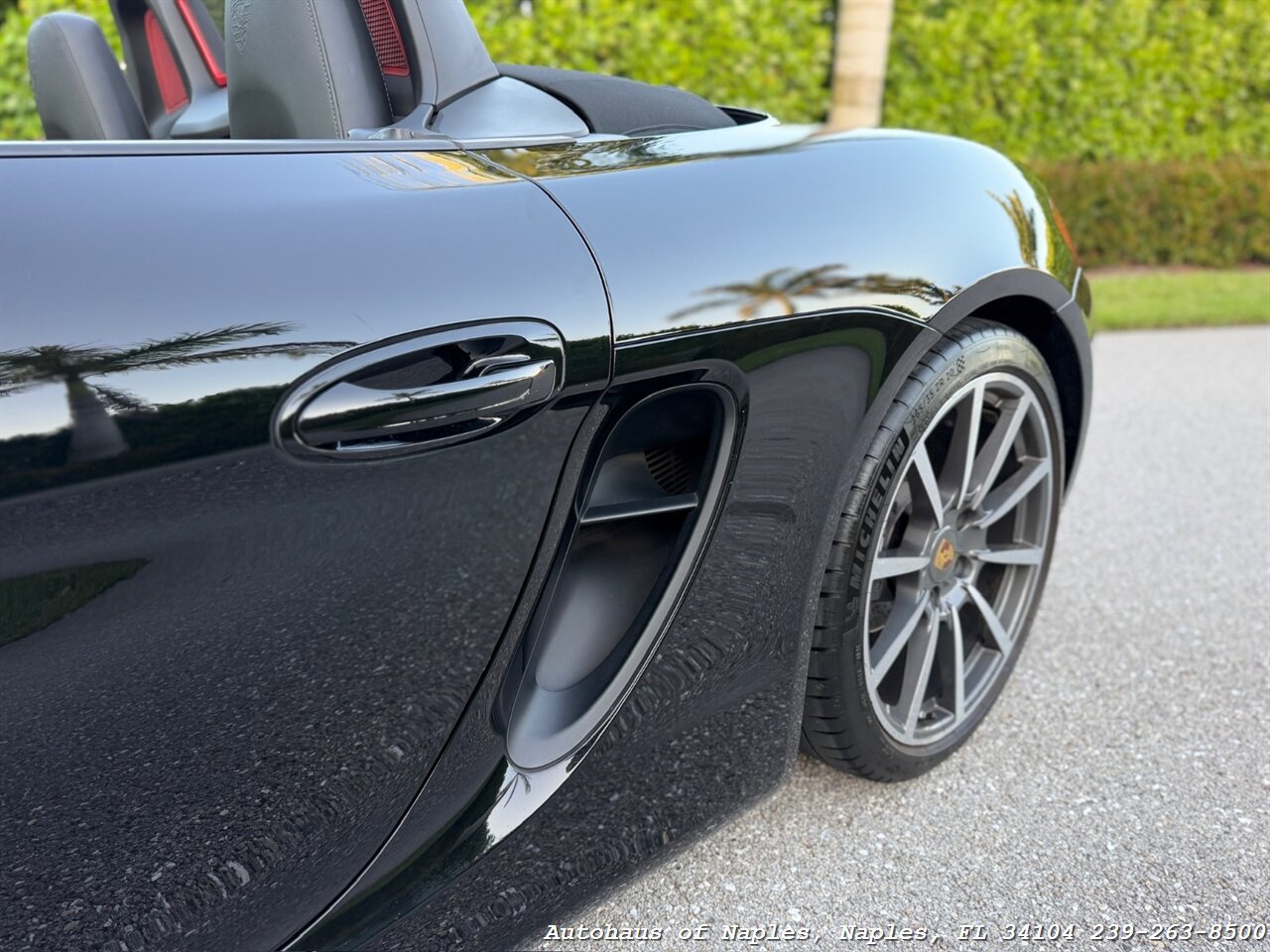 Used 2015 Porsche Boxster RWD image 19