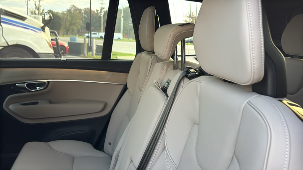 New 2027 Volvo XC90 B6 Plus AWD/4WD image 11
