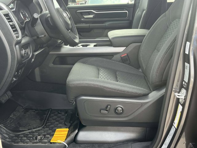 New 2027 RAM 1500 4x4 Crew Cab image 10