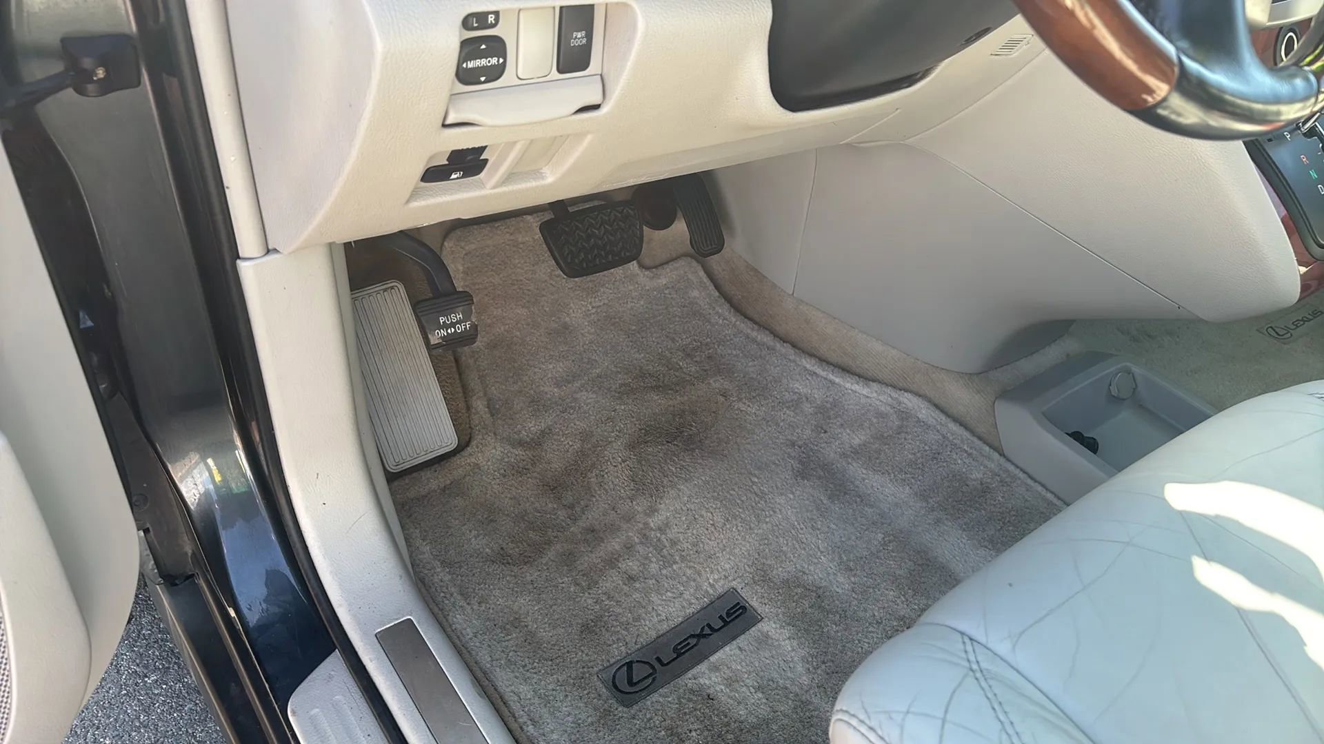 Used 2007 Lexus RX 400h AWD image 26