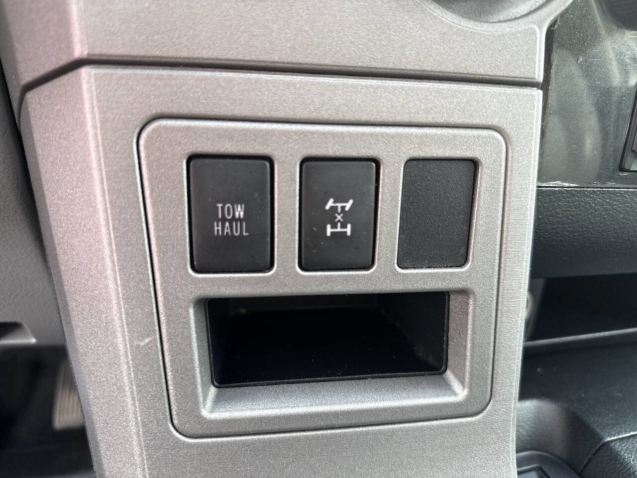 Used 2013 Toyota Sequoia Limited image 47