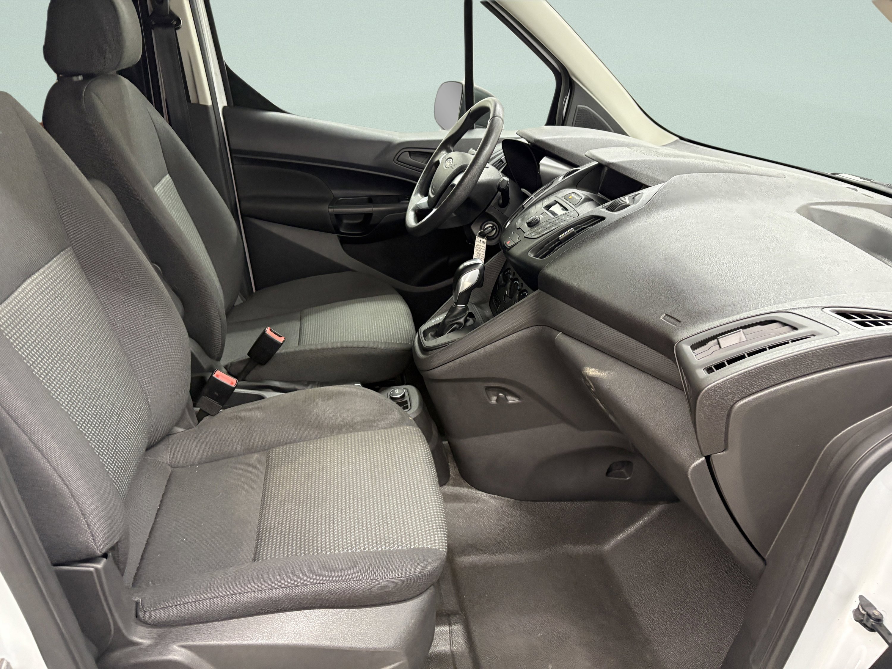 Used 2016 Ford Transit Connect XL image 22