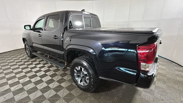 Used 2021 Toyota Tacoma SR AWD/4WD image 4