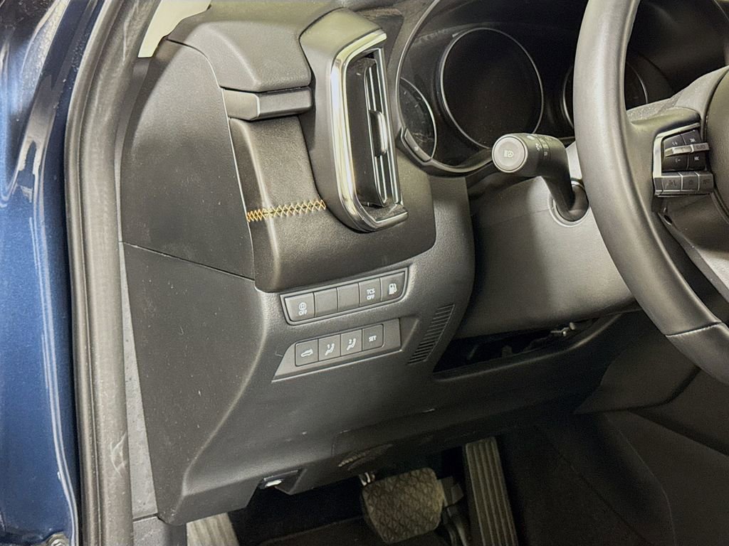 Certified 2025 MAZDA CX-50 2.5 Hybrid w/ Premium Plus Pkg image 8